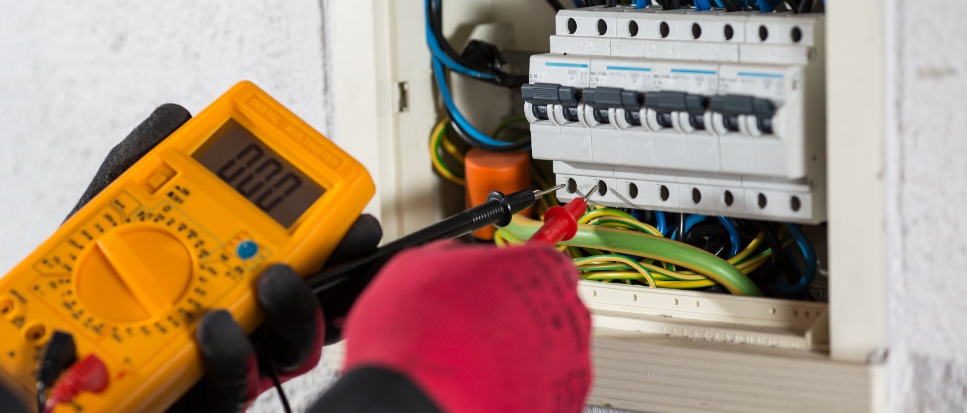 Electricians W14